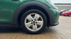 MINI Hatchback 1.5 Cooper Classic 3dr Auto Petrol Hatchback